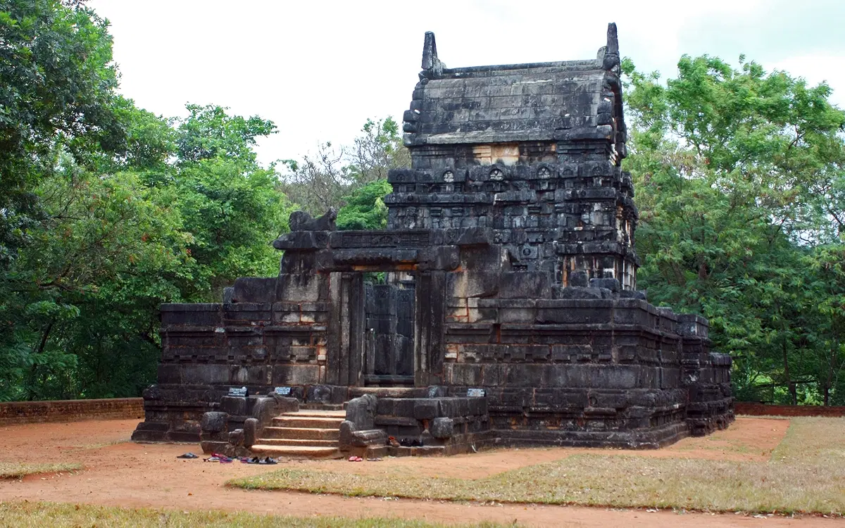 Dambulla Cave Temple